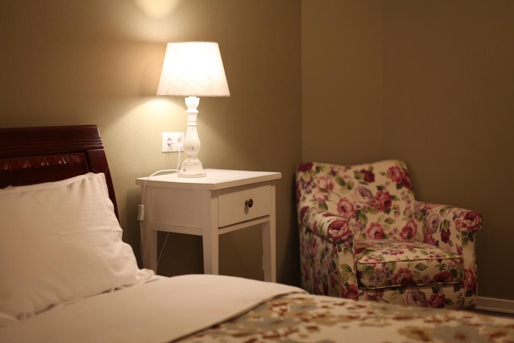 Grace Apartments Boryspilʼ Esterno foto